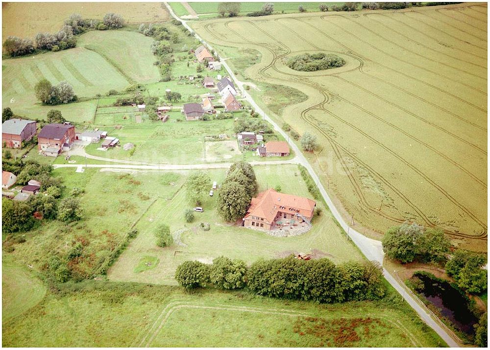 Zarfzow von oben - Gästehaus Zarfzow, gemütliche Landhausatmosphäre in einem alten, typisch mecklenburgischen Gutshaus AWO Sano gemeinnützige GmbH Hofstr