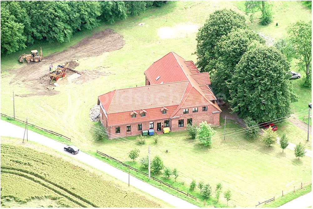 Luftaufnahme Zarfzow - Gästehaus Zarfzow, gemütliche Landhausatmosphäre in einem alten, typisch mecklenburgischen Gutshaus AWO Sano gemeinnützige GmbH Hofstr