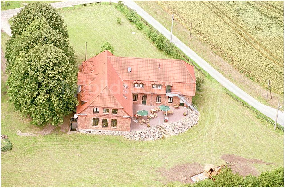 Luftaufnahme Zarfzow - Gästehaus Zarfzow, gemütliche Landhausatmosphäre in einem alten, typisch mecklenburgischen Gutshaus AWO Sano gemeinnützige GmbH Hofstr