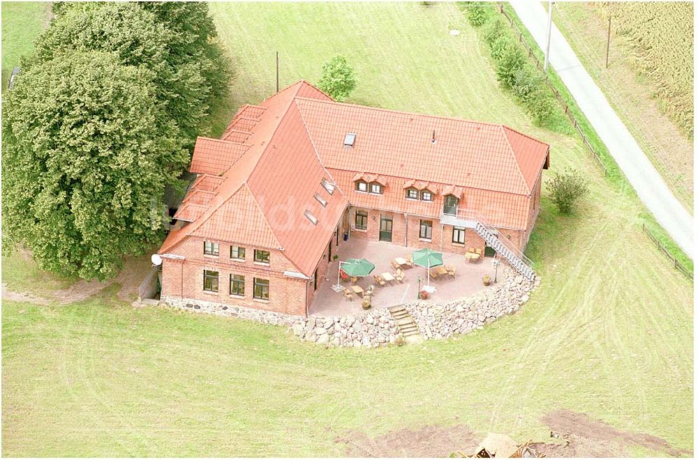 Zarfzow von oben - Gästehaus Zarfzow, gemütliche Landhausatmosphäre in einem alten, typisch mecklenburgischen Gutshaus AWO Sano gemeinnützige GmbH Hofstr