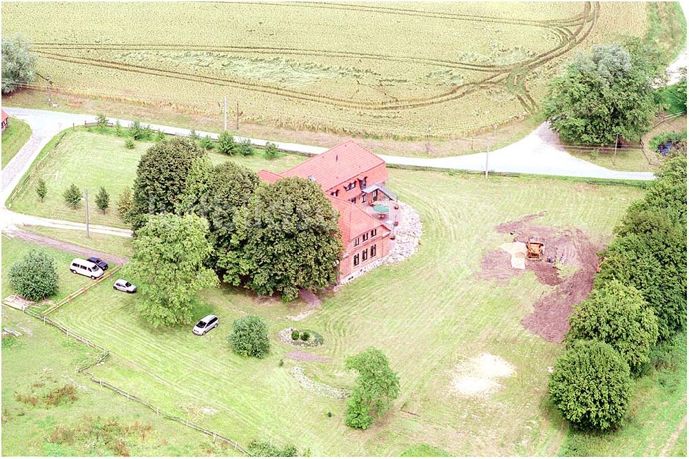 Zarfzow von oben - Gästehaus Zarfzow, gemütliche Landhausatmosphäre in einem alten, typisch mecklenburgischen Gutshaus AWO Sano gemeinnützige GmbH Hofstr