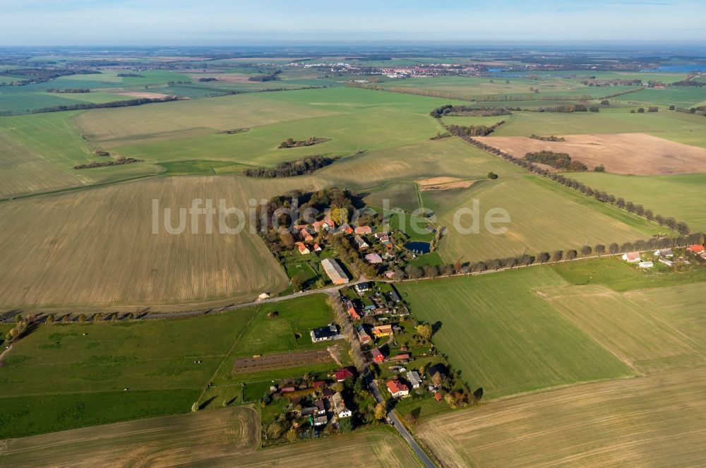 Vipperow OT Solzow von oben - Gutshaus Solzow in Vipperow im Bundesland Mecklenburg-Vorpommern