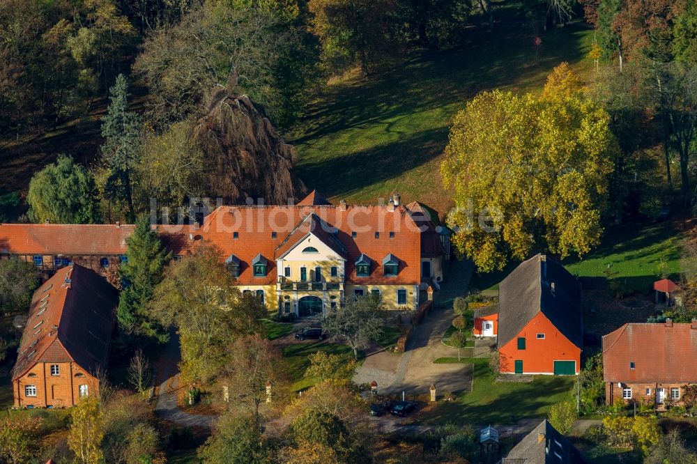 Vipperow OT Solzow von oben - Gutshaus Solzow in Vipperow im Bundesland Mecklenburg-Vorpommern