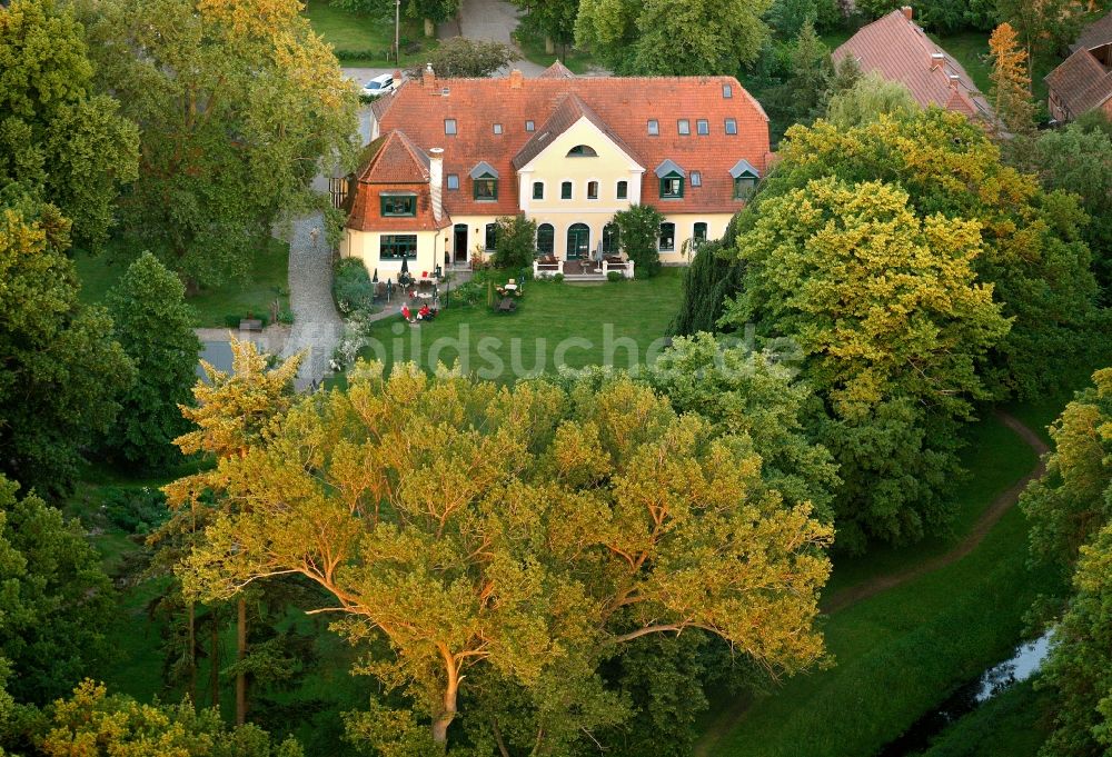 Luftaufnahme Vipperow - Gutshaus Solzow in Vipperow im Bundesland Mecklenburg-Vorpommern