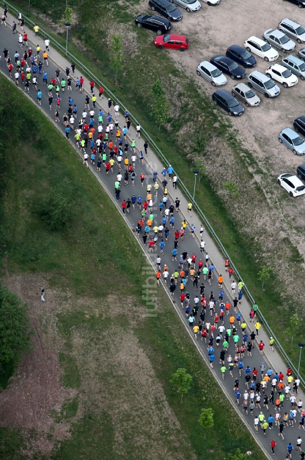 Luftaufnahme Oberhof - GutsMuths - Rennsteig - Lauf ( Crosslauf auf dem Rennsteig in Gedenken an GutsMuths) im Thüringer Wald in Oberhof im Bundesland Thüringen