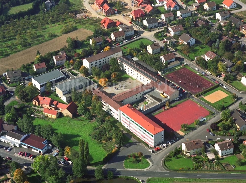 Wiesentheid von oben - Gymnasium Steigerwald-Landschulheim in Wiesentheid im Bundesland Bayern, Deutschland