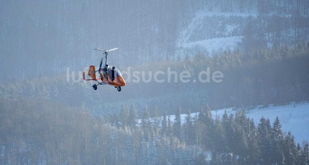 Winterberg von oben - Gyrokopter über Winterberg im Bundesland Nordrhein-Westfalen