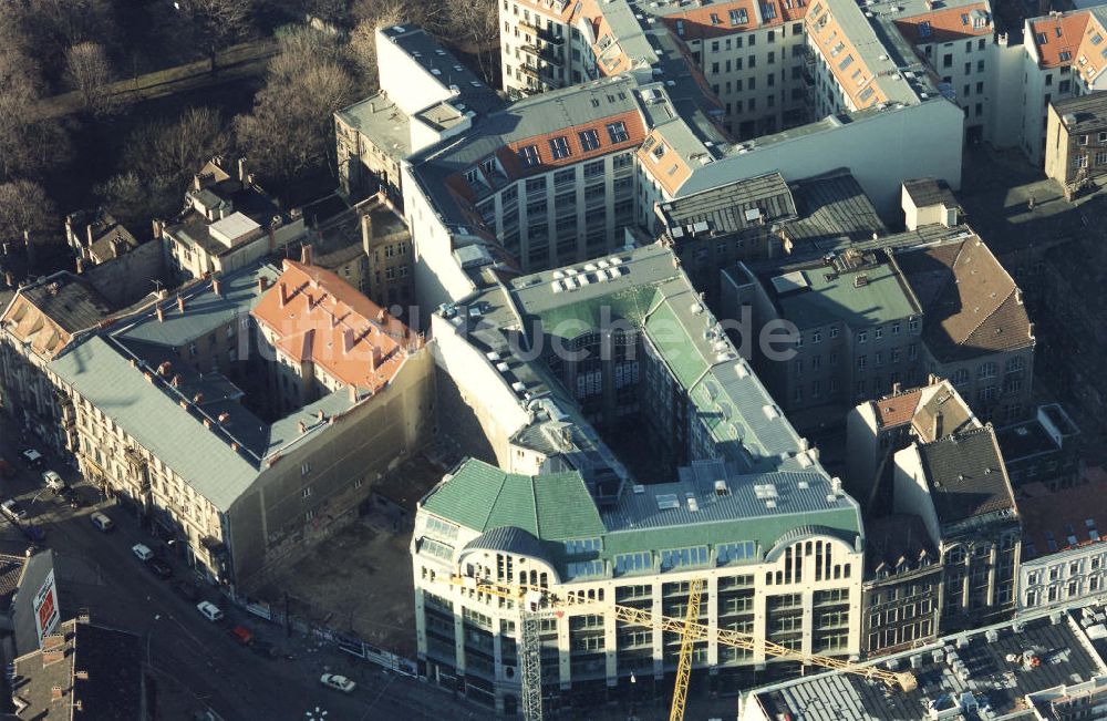 Luftbild Berlin - Hackesche Höfe in Berlin - Mitte.