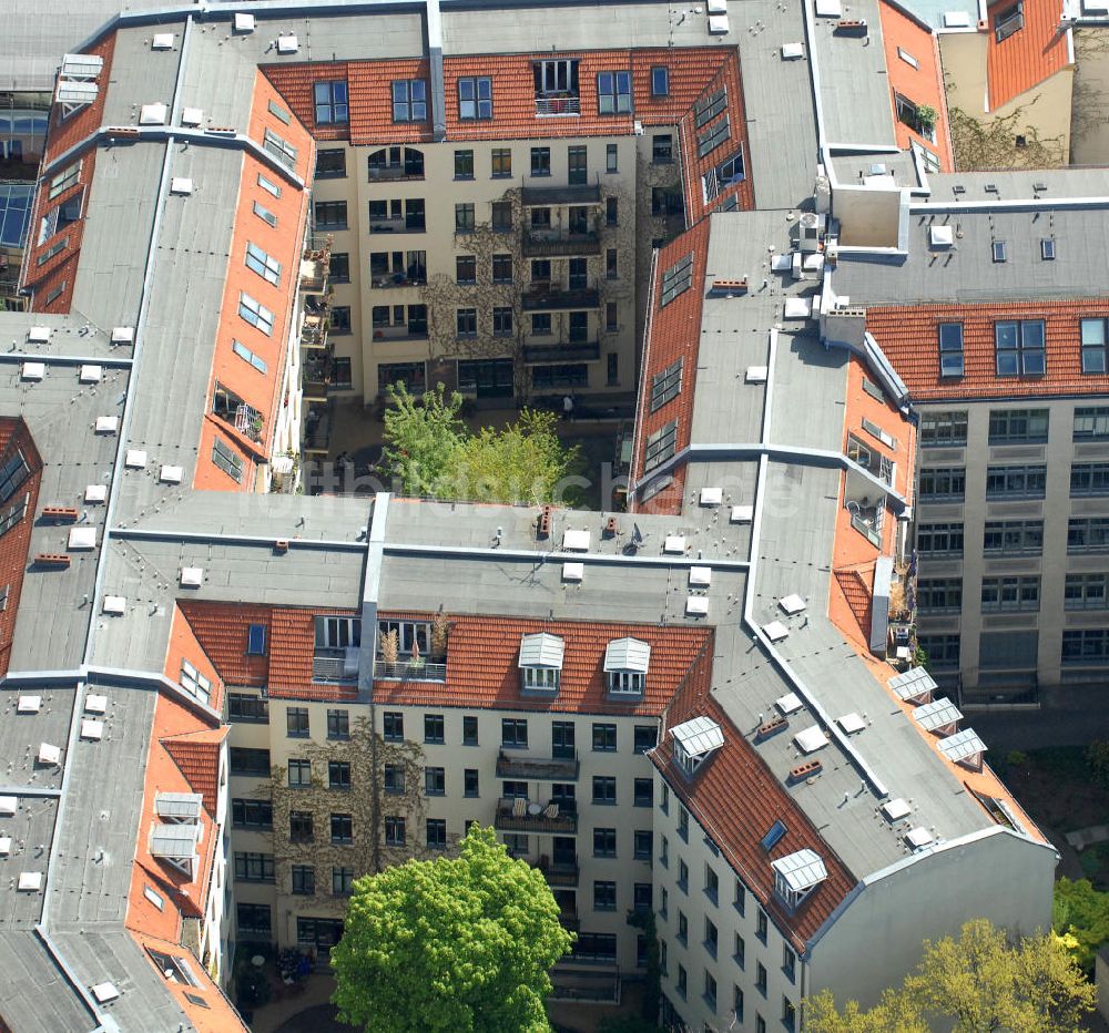 Berlin von oben - Hackeschen Höfe in Berlin Mitte