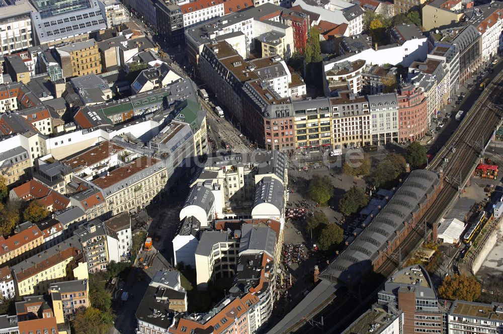 Berlin aus der Vogelperspektive: Hackeschen Höfe in Berlin Mitte