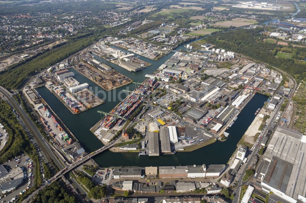 Dortmund aus der Vogelperspektive: Hafen von Dortmund im Ruhrgebiet in Nordrhein-Westfalen