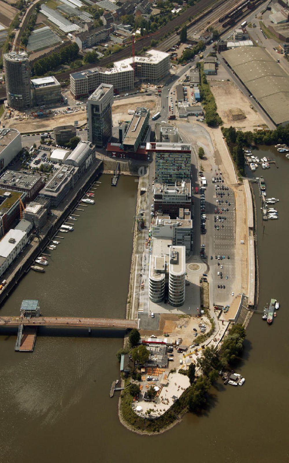 Düsseldorf aus der Vogelperspektive: Hafen Duesseldorf