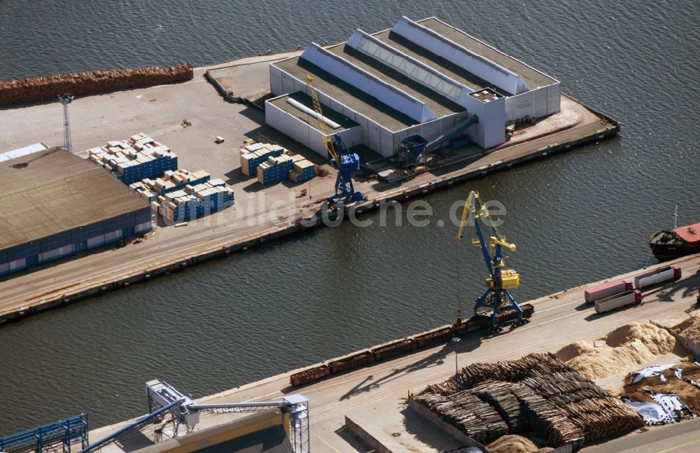 Wismar aus der Vogelperspektive: Hafen der Hansestadt Wismar im Bundesland Mecklenburg-Vorpommern