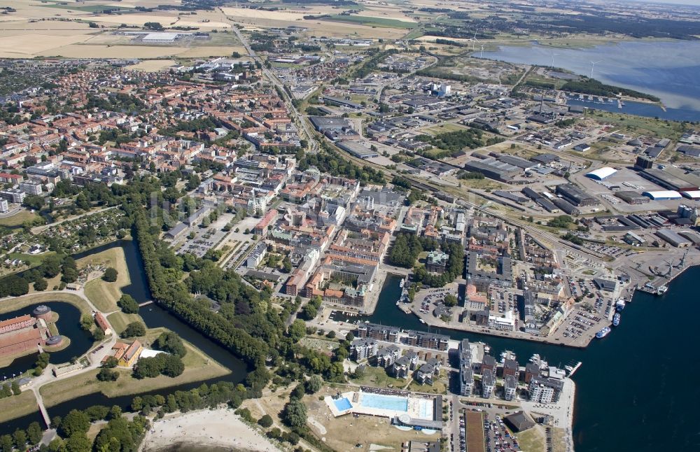 Luftbild Landskrona - Hafen- und Industriestadt Landskrona am Öresund in Schweden