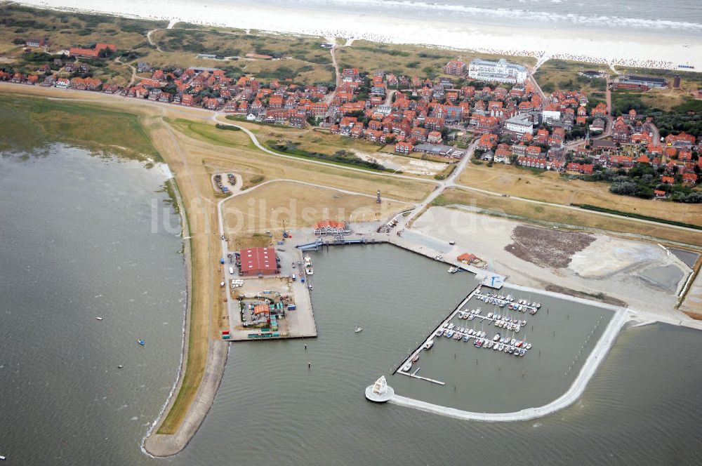 Juist von oben - Hafen Juist