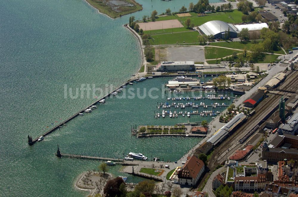 Luftaufnahme Konstanz - Hafen und Konzilgebäude in Konstanz