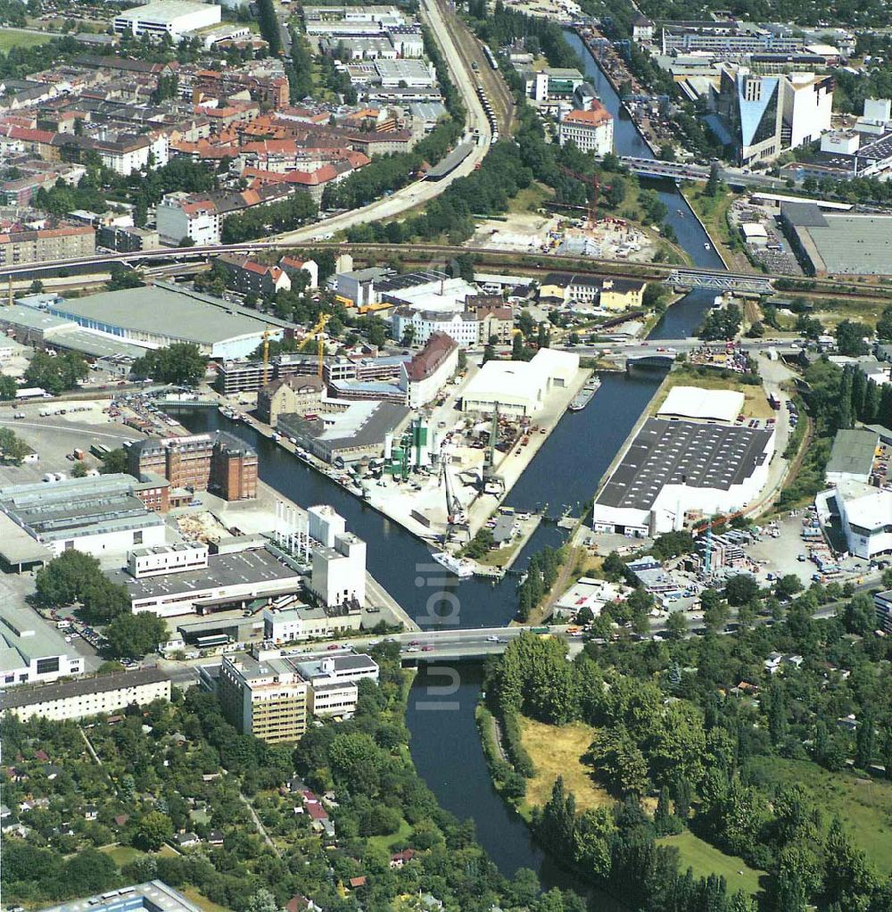 Berlin - Neukölln von oben - Hafen Neukölln der BEHALA an der Lahnstraße 5 in Berlin - Neukölln.