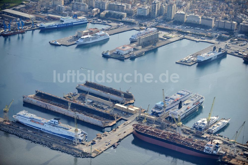 Palermo Sizilien von oben - Hafen Palermo auf Sizilien in Italien