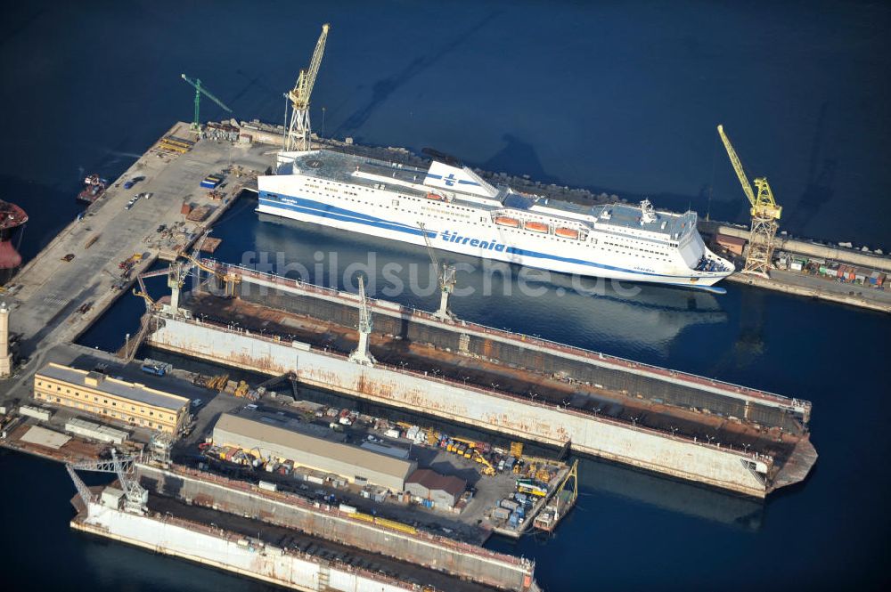 Palermo Sizilien aus der Vogelperspektive: Hafen Palermo auf Sizilien in Italien