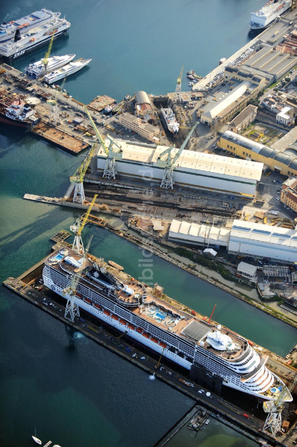 Luftaufnahme Palermo Sizilien - Hafen Palermo auf Sizilien in Italien