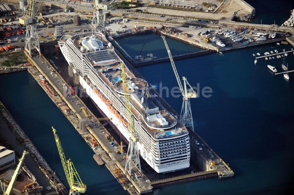 Luftaufnahme Palermo Sizilien - Hafen Palermo auf Sizilien in Italien