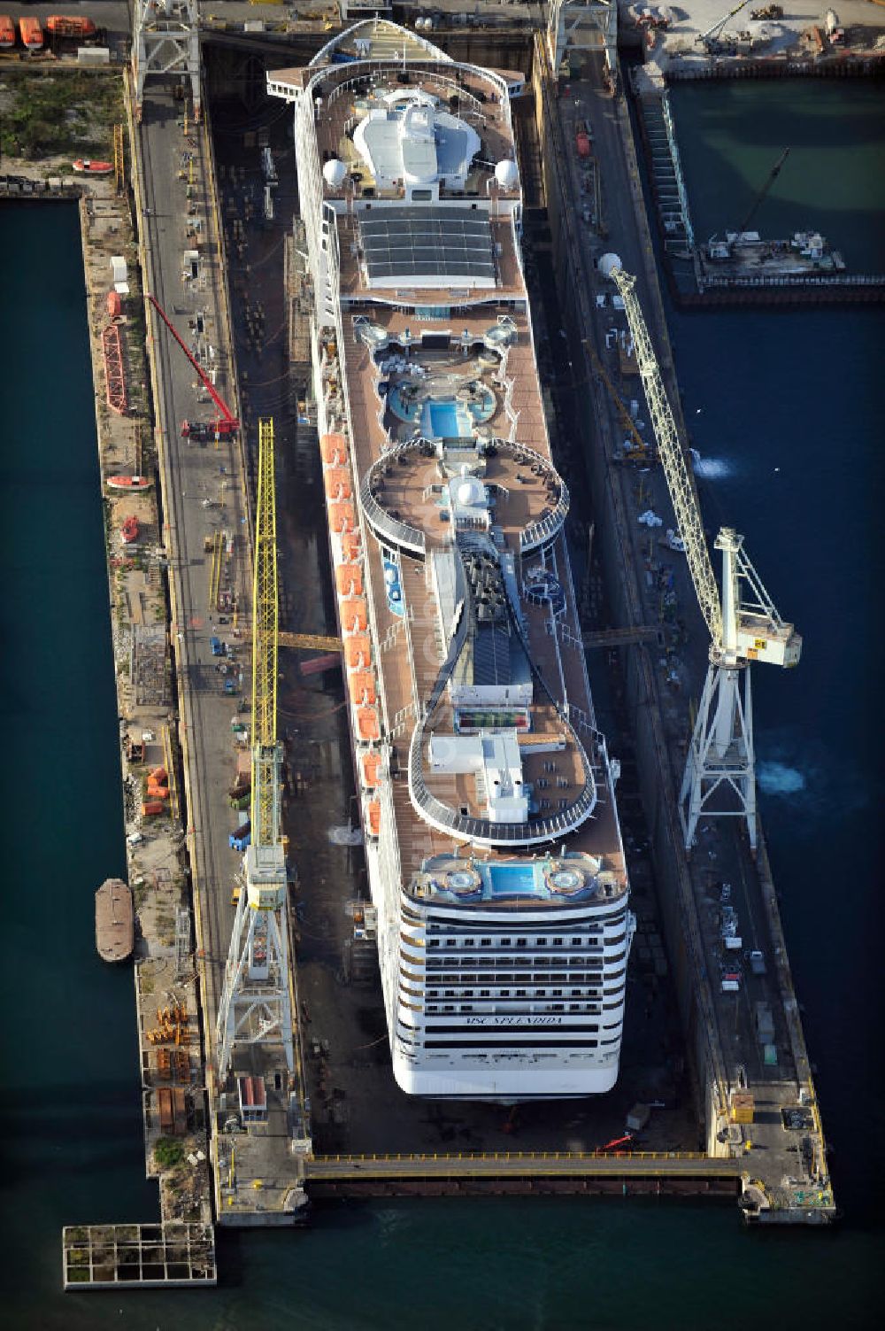 Palermo Sizilien aus der Vogelperspektive: Hafen Palermo auf Sizilien in Italien