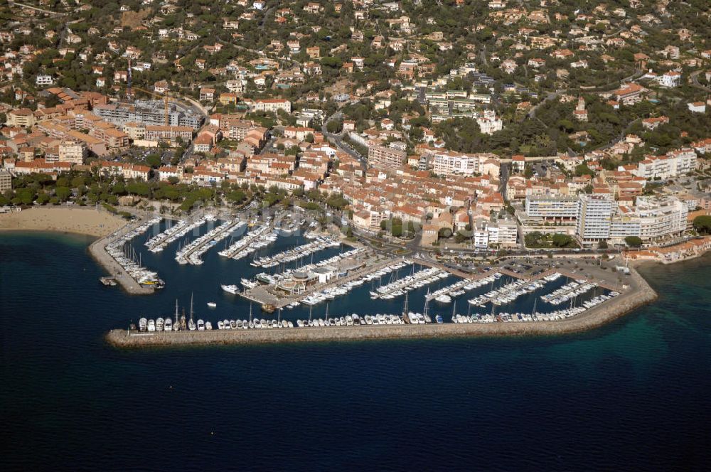 Sainte-Maxime von oben - Hafen von Sainte-Maxime an der Cote d'Azur in Frankreich