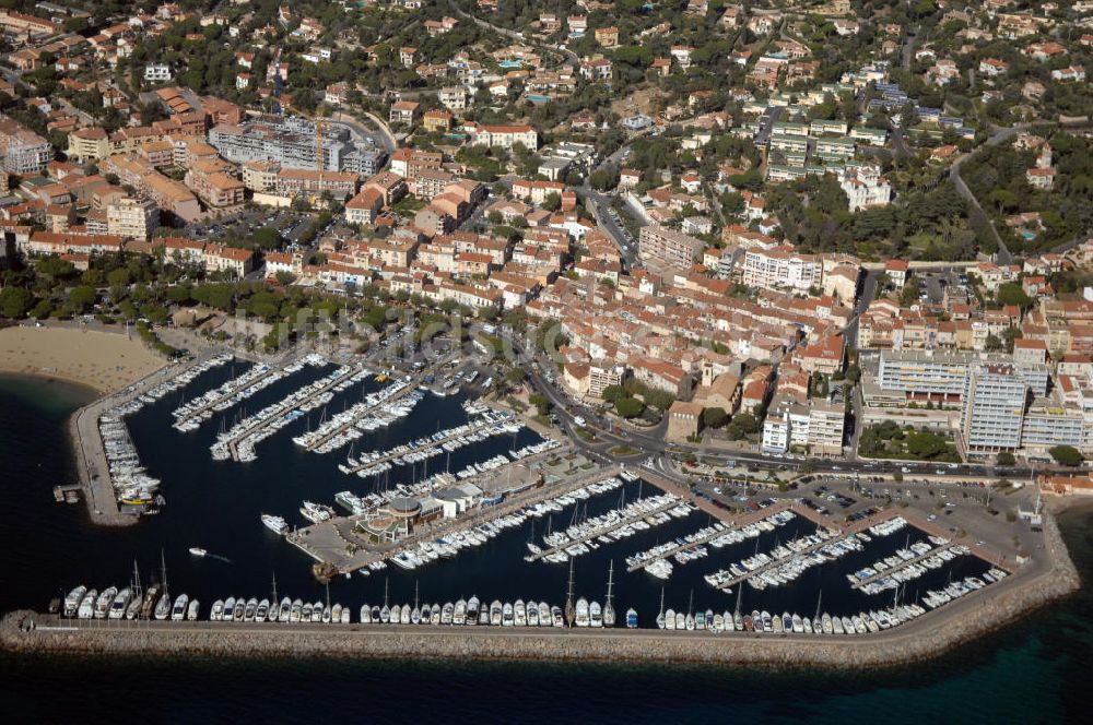 Sainte-Maxime aus der Vogelperspektive: Hafen von Sainte-Maxime an der Cote d'Azur in Frankreich