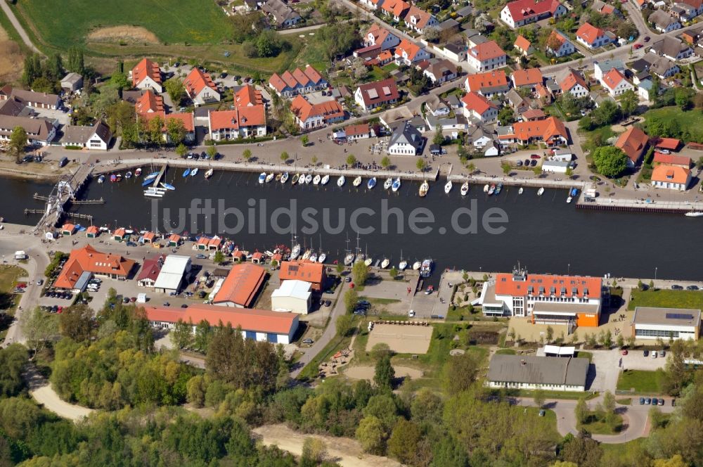 Luftaufnahme Greifswald OT Wieck - Hafen von Wieck im Bundesland Mecklenburg-Vorpommern