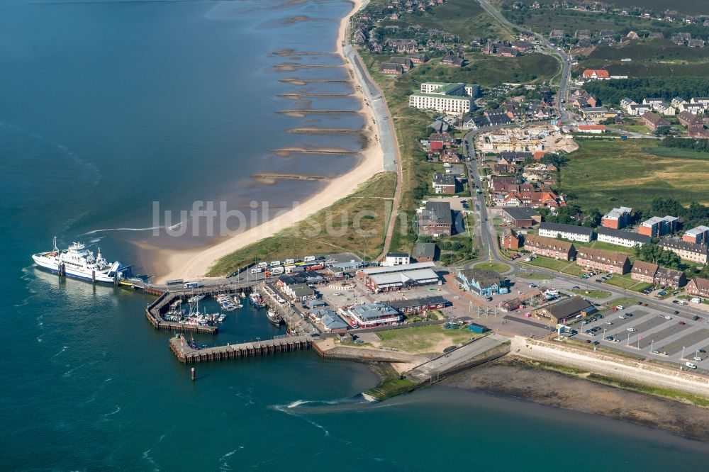 List von oben - Hafenanlagen an der Meeres- Küste der Nordsee in List im Bundesland Schleswig-Holstein