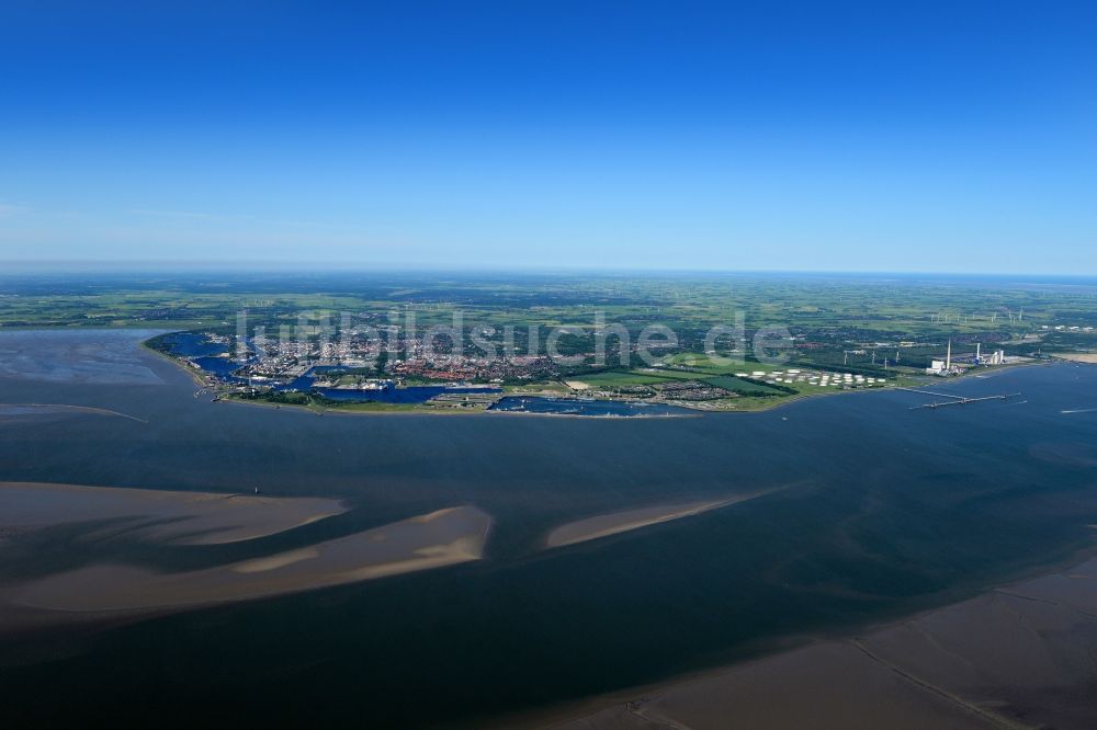 Luftaufnahme Wilhelmshaven - Hafenanlagen an der Meeres- Küste der Nordsee von Wilhelmshaven im Bundesland Niedersachsen