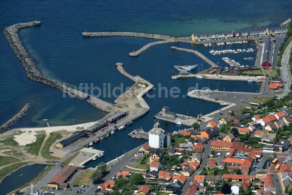 Luftbild Hasle - Hafenanlagen an der Meeres- Küste der Ostsee in Hasle in Hovedstaden, Dänemark