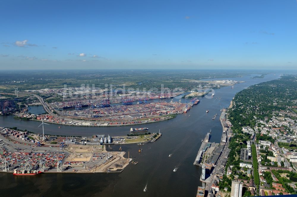 Luftbild Hamburg - Hafenanlagen Waltershof am Ufer des Flußverlaufes der Elbe - Norderelbe in Hamburg