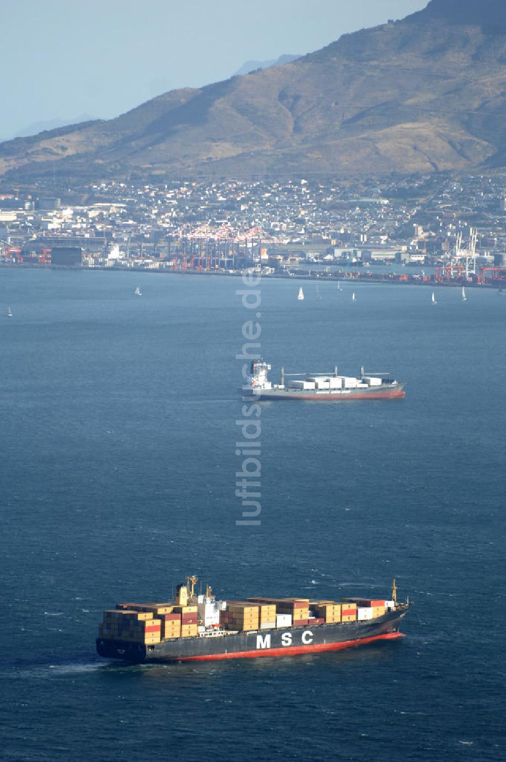 Kapstadt / Cap Town von oben - Hafenbereich von Kapstadt / Port Cape Town