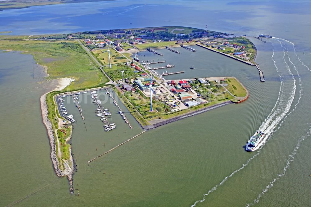 Luftaufnahme Borkum - Hafenbereich der Ostfriesischen Insel Borkum im Bundesland Niedersachsen