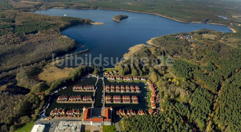 Luftbild Rheinberg - Hafendorf am Rheinsberger See im Bundesland Brandenburg