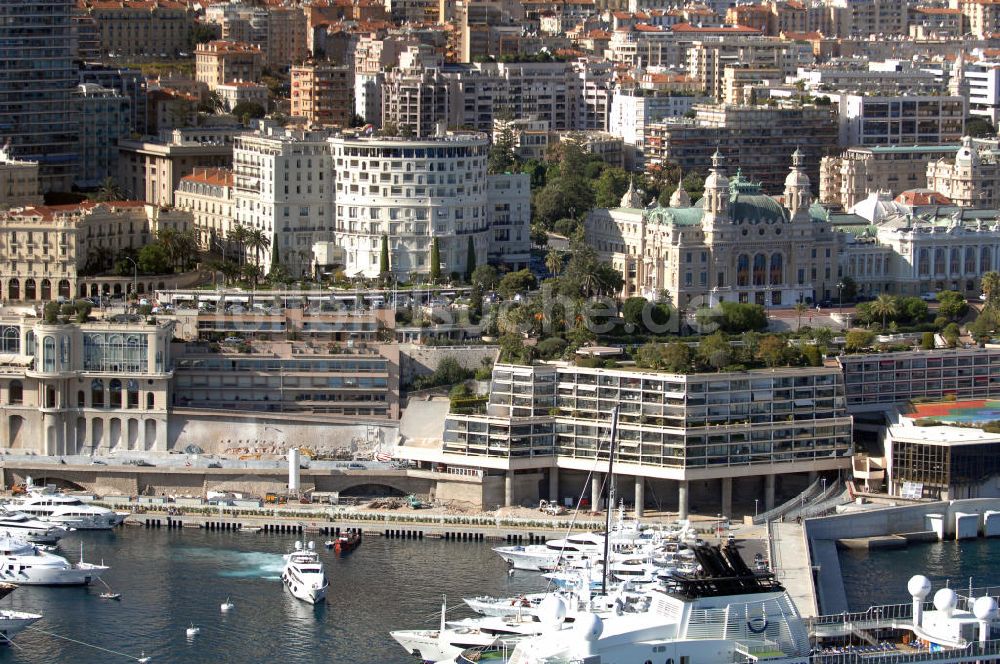 Luftbild MONACO - Hafeneinfahrt am Quai des Etats-Unis und der Stadtteil Monte Carlo von Monaco