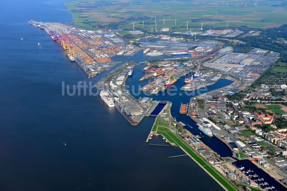 Bremerhaven aus der Vogelperspektive: Hafengebiet in Bremerhaven im Bundesland Bremen