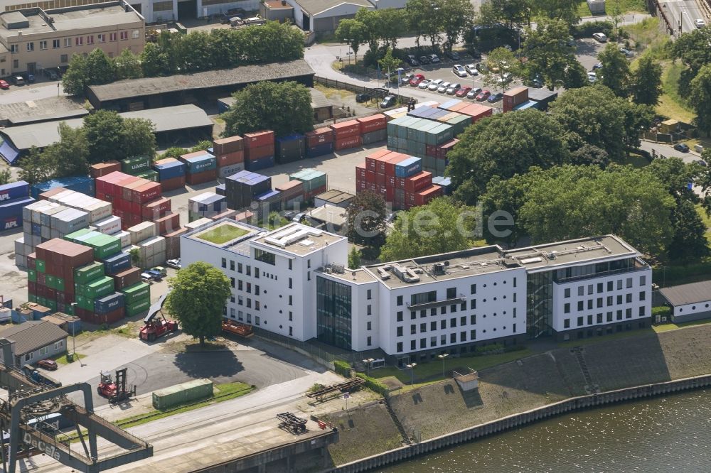 Duisburg aus der Vogelperspektive: Hafengelände von Duisburg im Bundesland Nordrhein-Westfalen