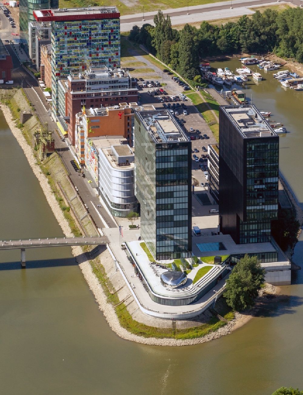 Düsseldorf aus der Vogelperspektive: Hafenspitze Düsseldorf im Medienhafen in Düsseldorf im Bundesland Nordrhein-Westfalen