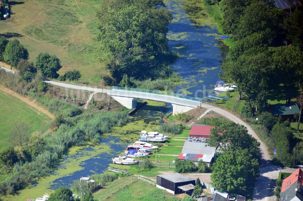 Luftbild Genthin - Hagenbrücke B25 über dem den Altenplathower Altkanal in Genthin im Bundesland Sachsen-Anhalt