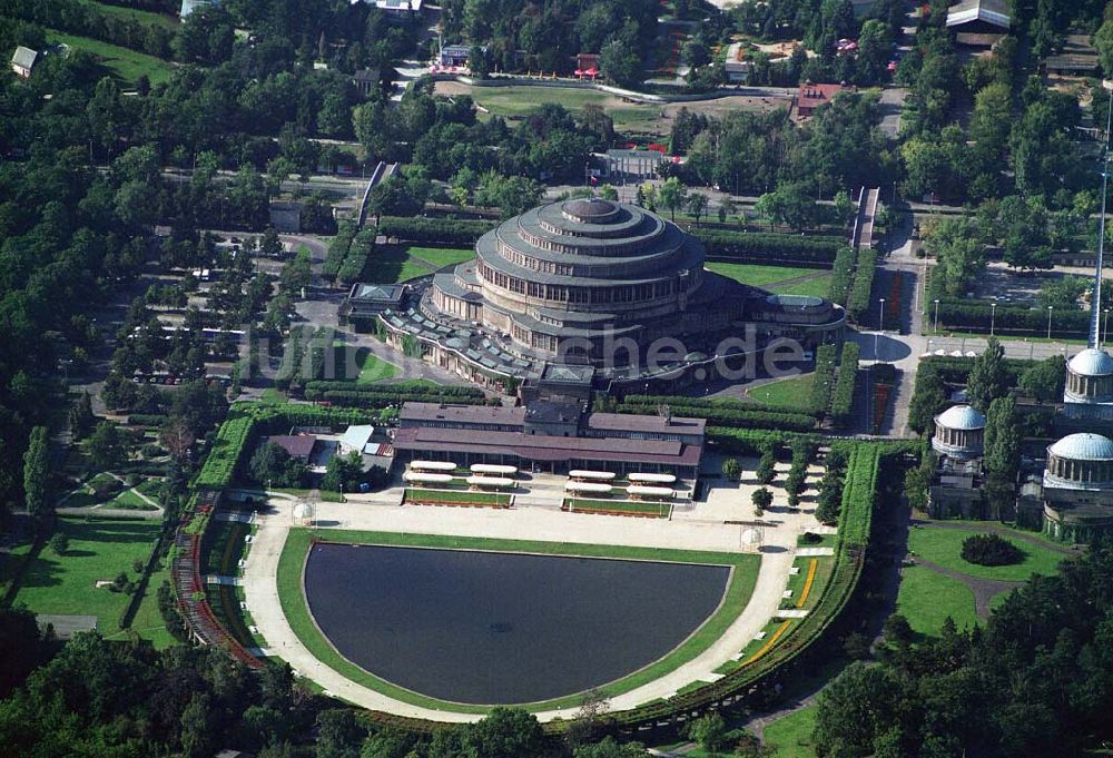 Wroclaw (Polen) von oben - Hala Ludowa (Volkshalle, früher Jahrhunderthalle) - Wroclaw (Polen)