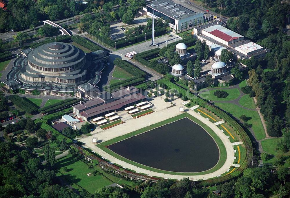 Wroclaw (Polen) aus der Vogelperspektive: Hala Ludowa (Volkshalle, früher Jahrhunderthalle) - Wroclaw (Polen)