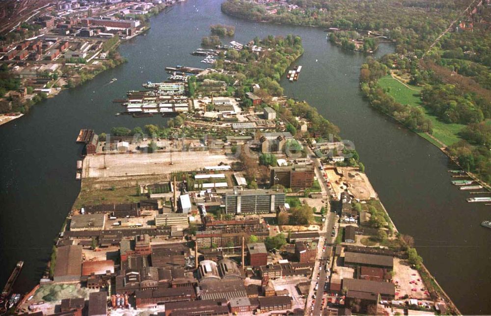 Berlin / Halbinsel Alt Stralau von oben - Halbinsel Alt-Stralau