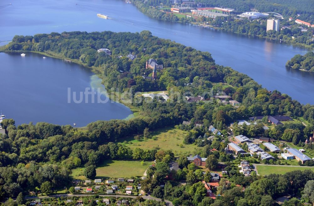 Luftaufnahme Potsdam - Halbinsel Hermannswerder in Potsdam im Bundesland Brandenburg