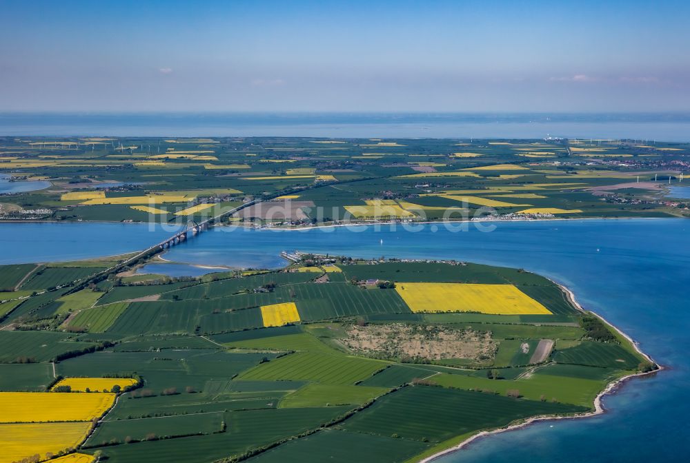 Großenbrode aus der Vogelperspektive: Halbinsel mit landwirtschaftlichen Feldern in Großenbrode im Bundesland Schleswig-Holstein, Deutschland