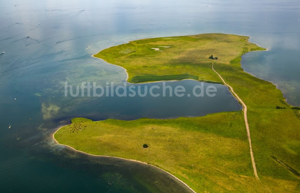 Luftaufnahme Ludorf - Halbinsel im See Müritz in Ludorf im Bundesland Mecklenburg-Vorpommern