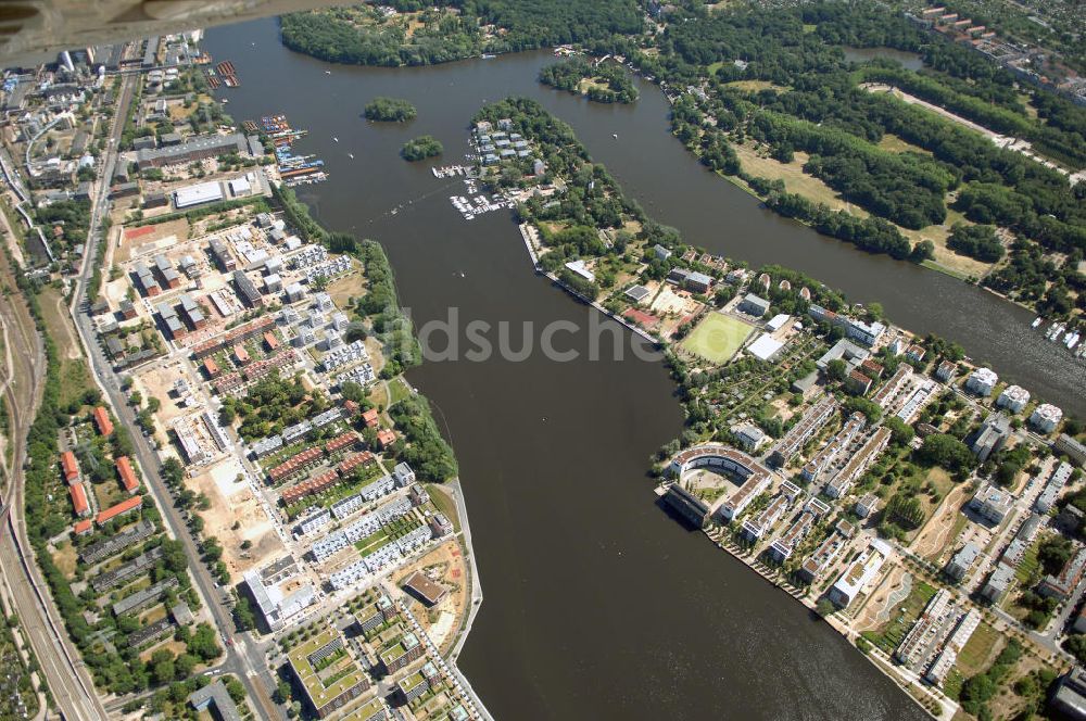 Berlin von oben - Halbinsel Stralau am Rummelsburger See mit dem Entwicklungsgebiet an der Rummelsburger Bucht in Berlin - Treptow