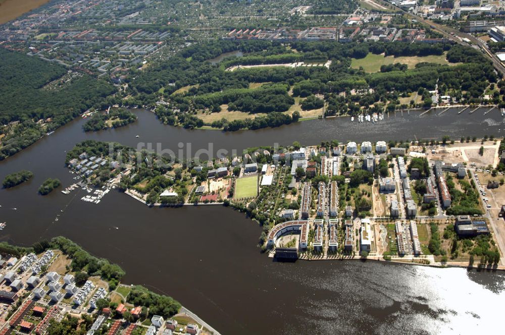 Berlin von oben - Halbinsel Stralau am Rummelsburger See mit dem Entwicklungsgebiet an der Rummelsburger Bucht in Berlin - Treptow