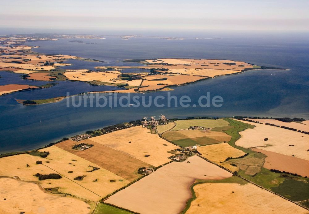 Luftbild Glewitz - Halbinsel Zudar auf Rügen und Fähre Glewitz-Stahlbrode in Mecklenburg-Vorpommern